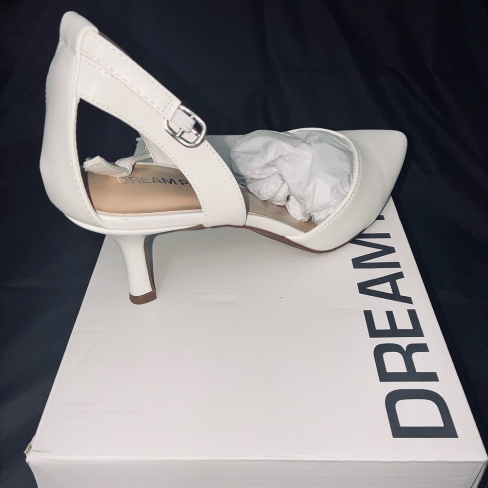 Dream Pairs Women's Elegant White Heels - Picture 6 of 8